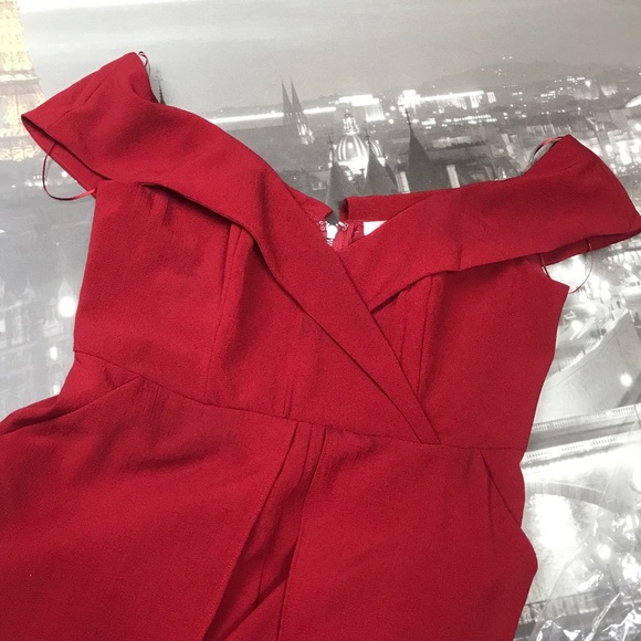 โค๏ธโ๐ฅ VALENTINES ๐ Slit Leg Off Shoulder Jumpsuit Red - Picture 5 of 8